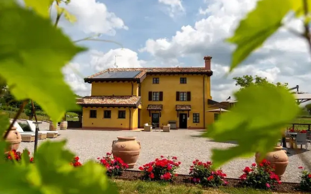 Al pompiere wine and rooms