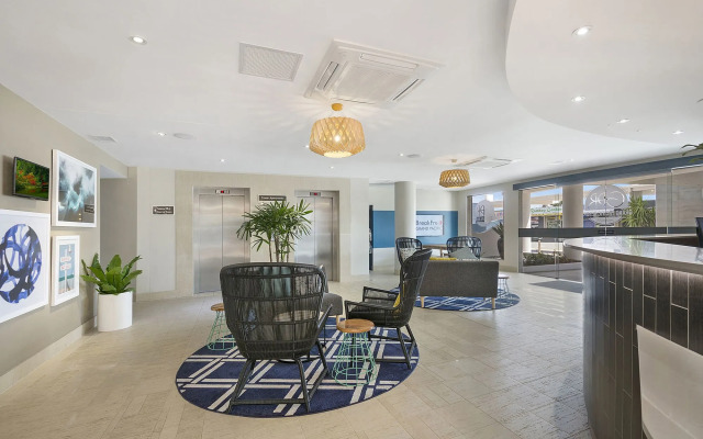 BreakFree Grand Pacific Resort