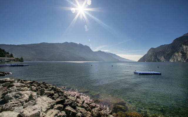 Riva Lago e Spiaggia Apartment