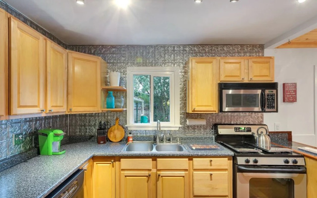 Rosedale House by RedAwning