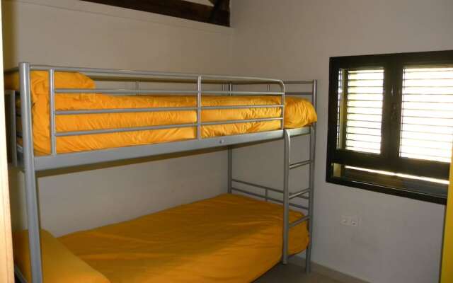 Albergue Juvenil El Valle