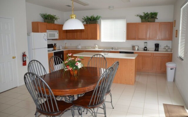 Kissimmee-Davenport Pool Homes by Hayes