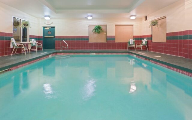 Holiday Inn Express Newton Falls by IHG