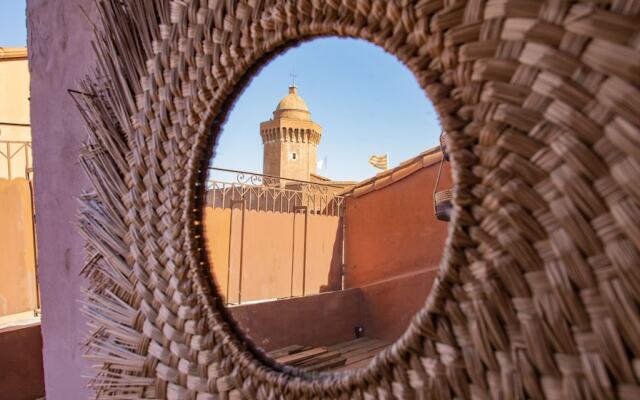 Ennéa - Jacuzzi & Luxury Suites