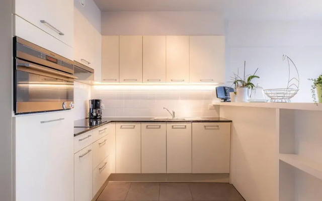 South-facing Apartment for 4 Guests