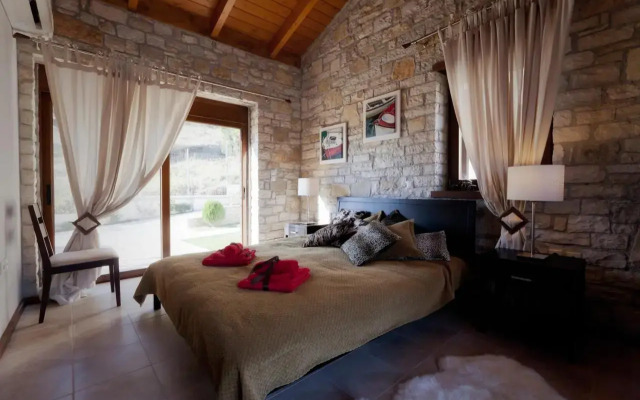 Parathalasso Villas