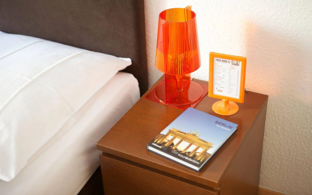 Tom's Hotel