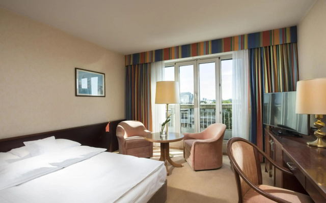 Maritim Hotel Köln - Image 5