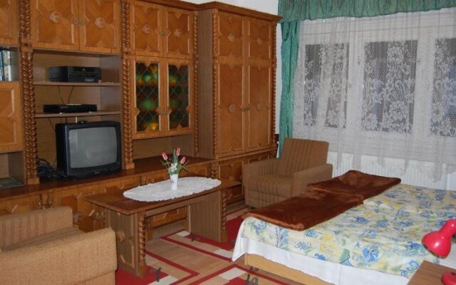 Zách Klára utcai Apartman