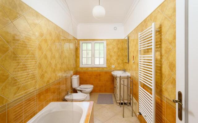 Exclusive Villa Toulouse with pool in Falesia Algarve