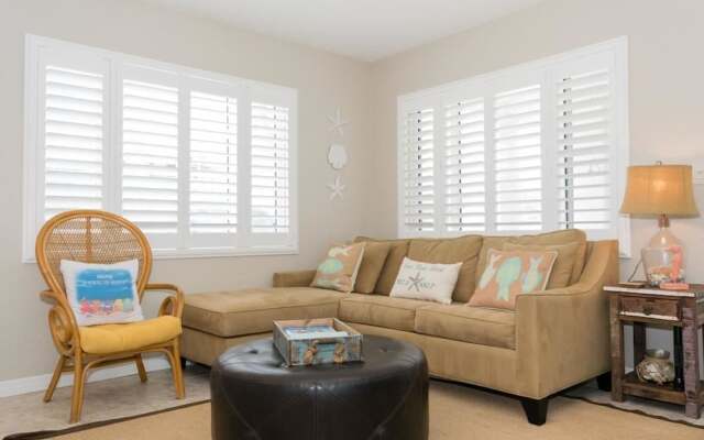 AM Beach Place Unit 3