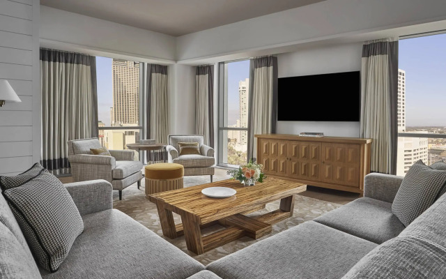 Отель Four Seasons New Orleans