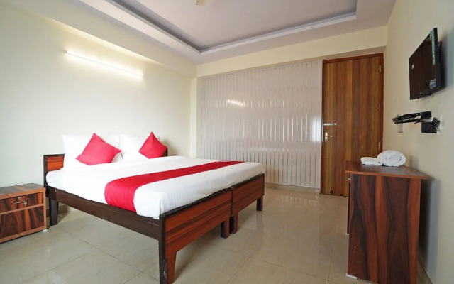 OYO Flagship 24651 GMD Vasundhara