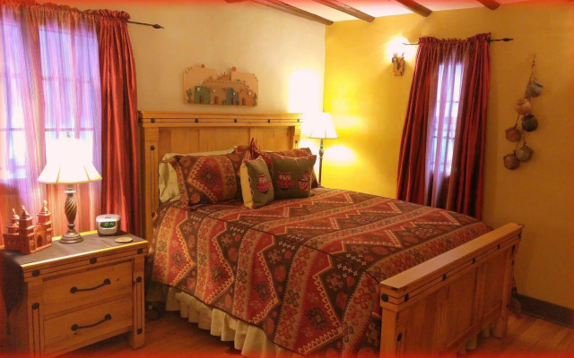 Adobe Inn at Cascade