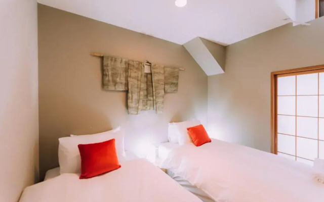 Double Black Hotel