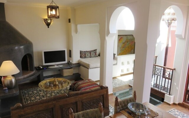 Riad La Douiria