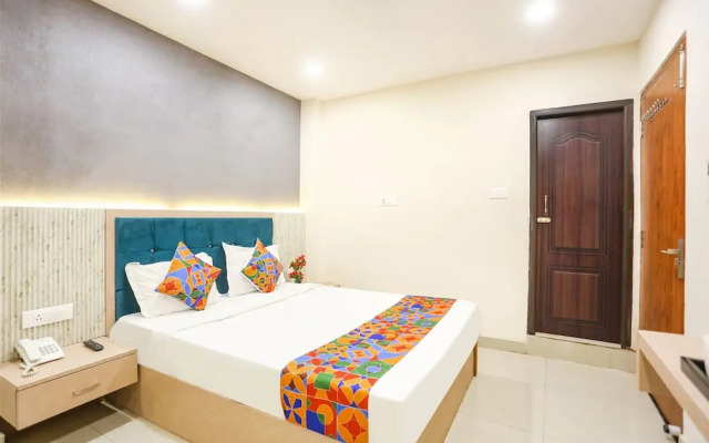 FabHotel Hari Kunj 900 m from Kashi Vishwanath Temple