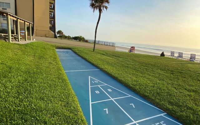 Ocean Court Beachfront Hotel