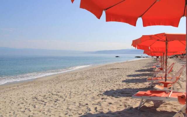 Hotel Villaggio Club Dolomiti Sul Mare