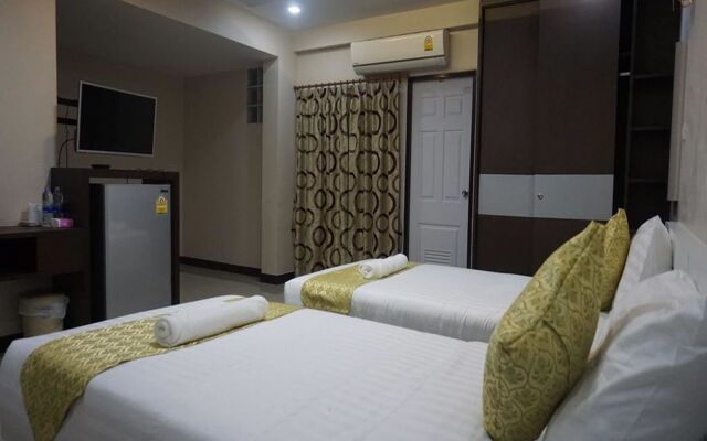 Gold Airport Suites