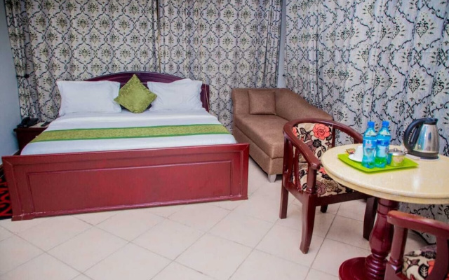 Alexander Hotel & Tours