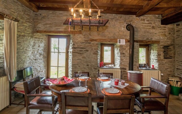 Detached Holiday Home with Sauna & Open Fire near Houffalize