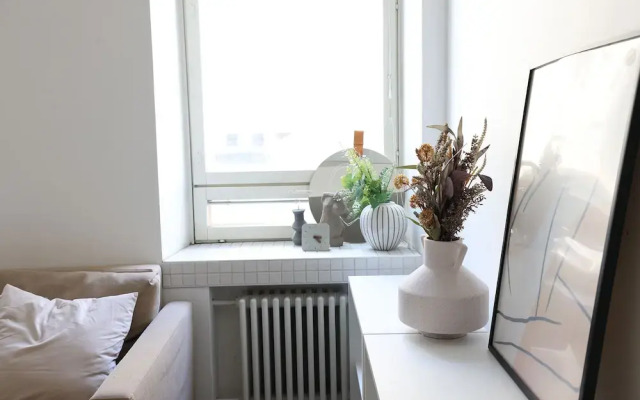 2ndhomes Bright 1BR Home in Kamppi