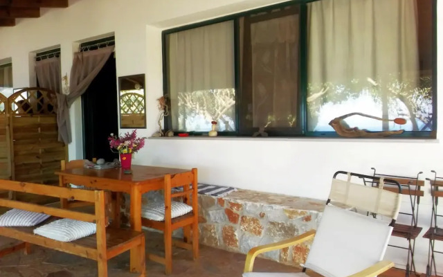 Apartment Over the sea Private Place to Swim