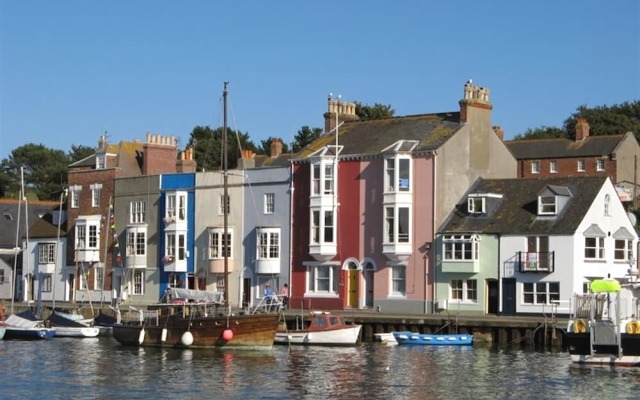 Artists Harbour View