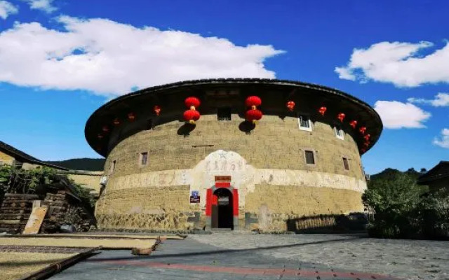 Tea Man Station 3 Fuqian Building 1906 Tulou Homestay