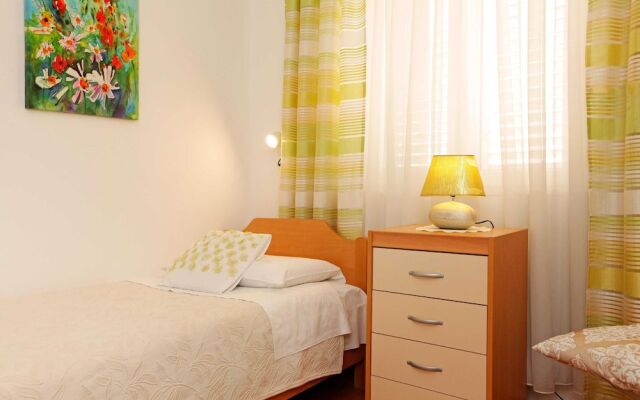 Sunshine Apartment Doda