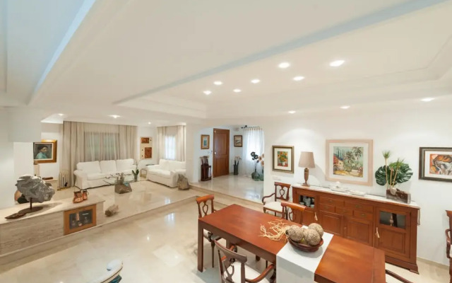 Can Gual in Inca With 4 Bedrooms and 3 Bathrooms