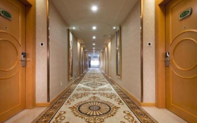 Vienna Hotel Shenzhen Baoneng City Plaza Branch