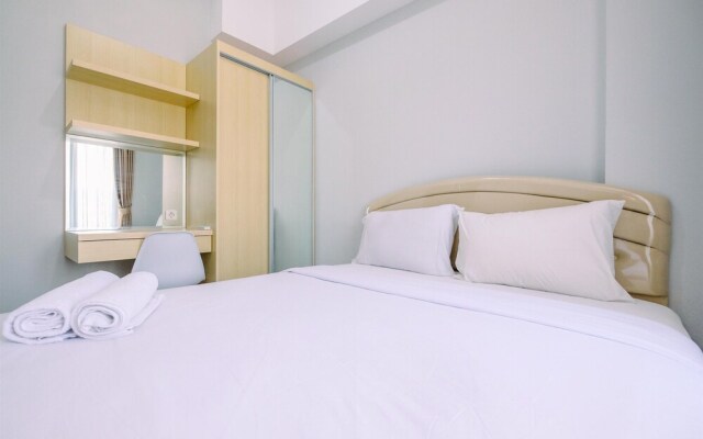 Comfort And Cozy 2Br Royal Heights Apartment