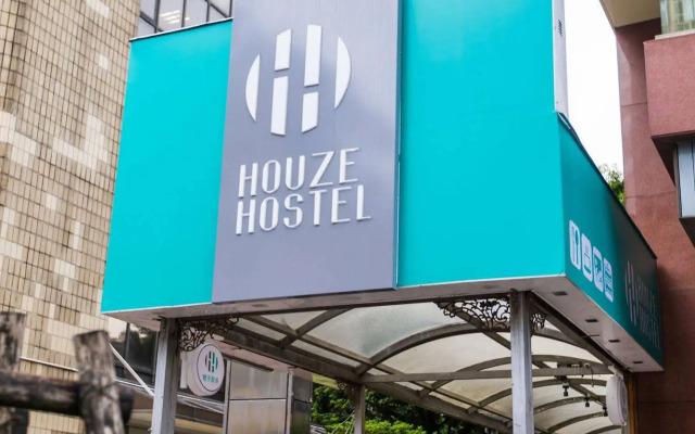 Houze Hostel