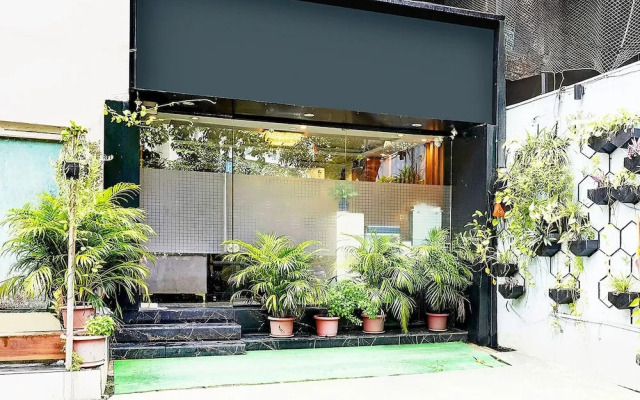 Pleasant Stays Near Powai Lake Mumbai