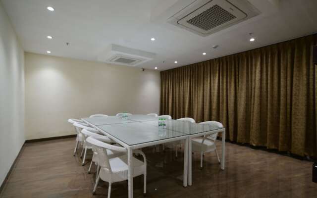 Aceotel Select Madhav