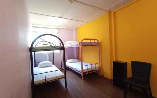 SPOT ON 90119 Bed's Guesthouse – Guest Rooms – Kuching
