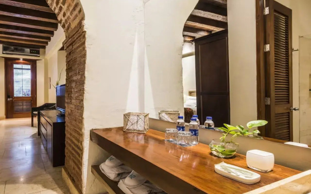 Ananda Hotel Boutique