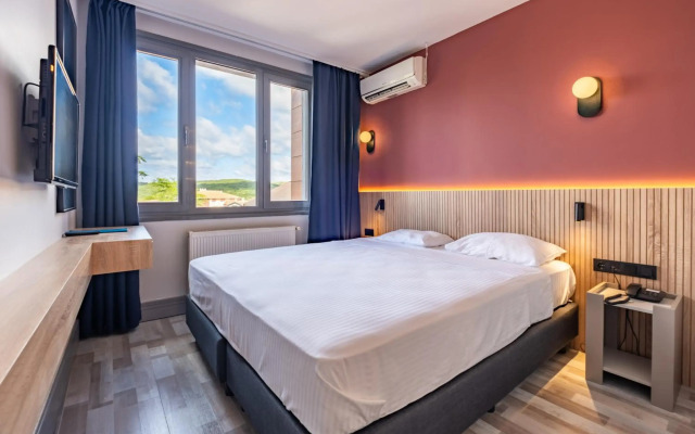 Kilya Hotel