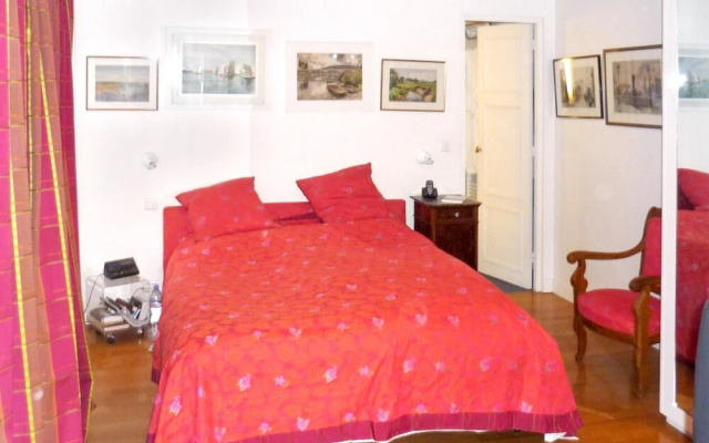Apartment With 3 Bedrooms in Paris, With Wonderful City View and Wifi