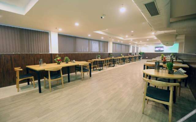 Hotel Admire Inn Ghaziabad By ASPL