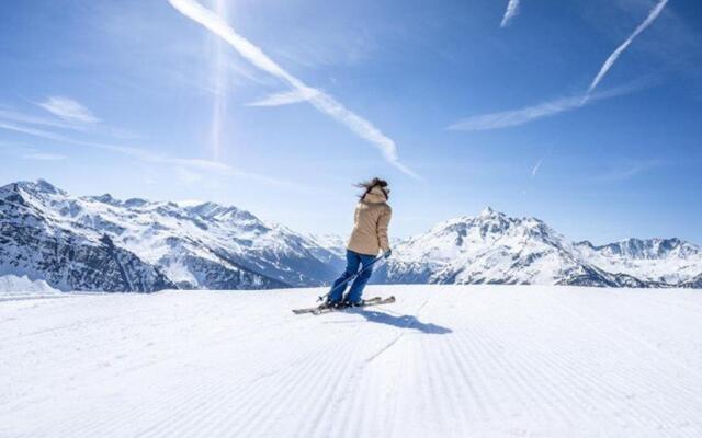Appartement Montvalezan-La Rosière, 1 pièce, 6 personnes - FR-1-398-497