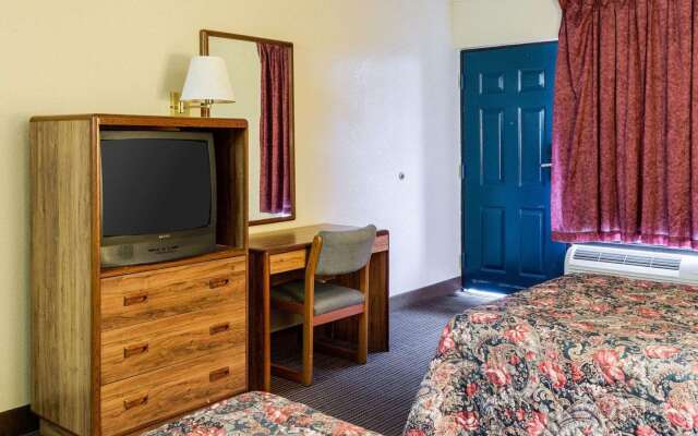 Motel 6 Greenwood, MS