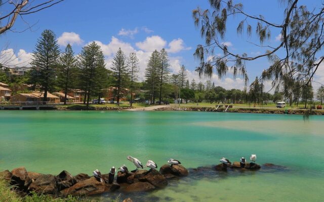 Beachside Bliss '12 Kingsway'