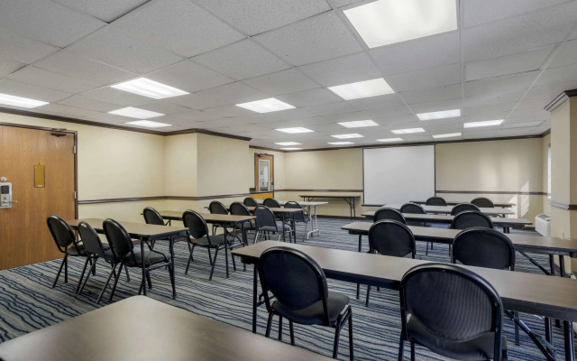 Comfort Inn & Suites Brentwood - Nashville