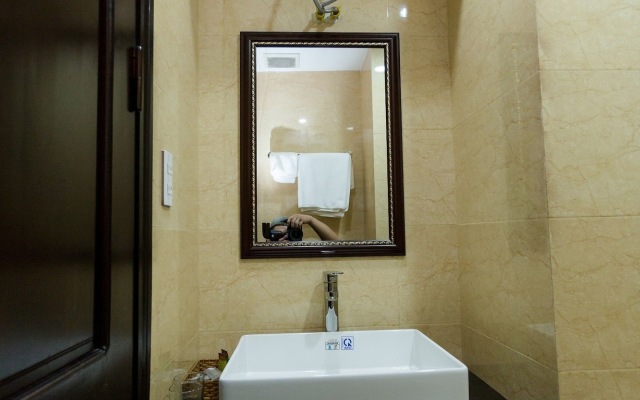 Blue Ocean Beachside Hotel Danang