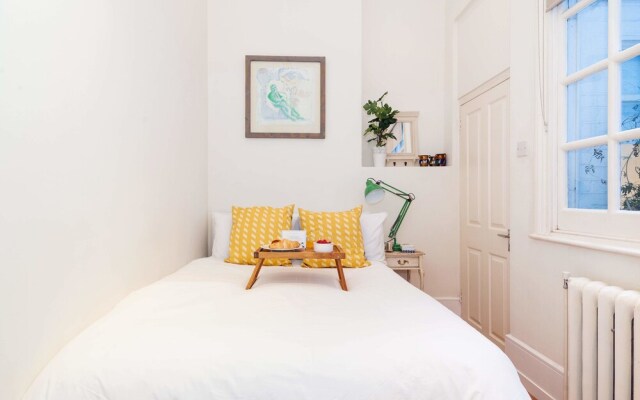 The Chelsea Embankment Apartment - EC
