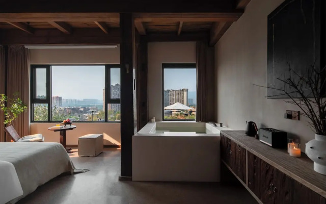 Xishuangbanna Jinghong Hidden in Nature