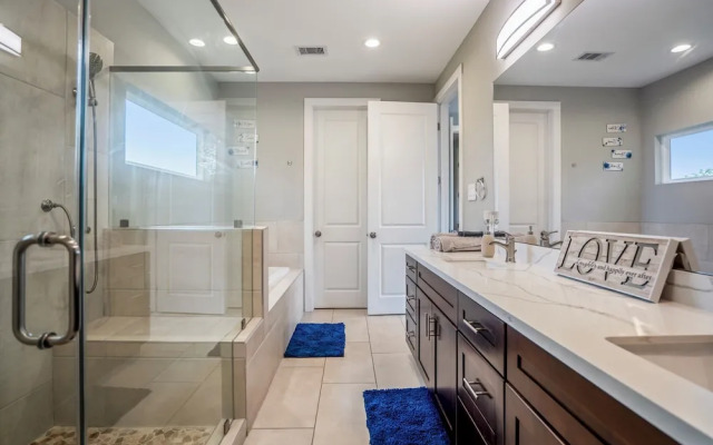 The Vibe 3bd X 4b I Downtown l Med Center I NRG Stad l Free Parking